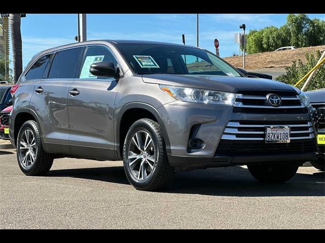 2019 Toyota Highlander LE