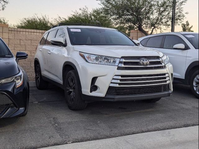 2019 Toyota Highlander LE