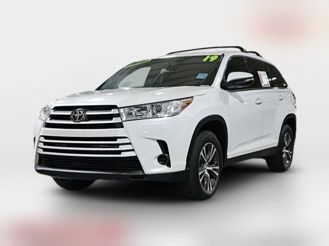 2019 Toyota Highlander LE