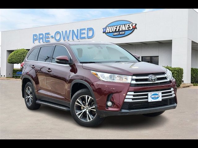 2019 Toyota Highlander LE