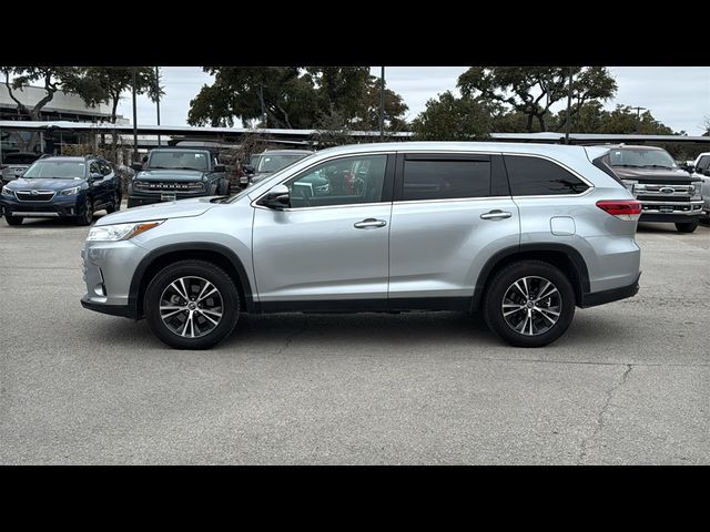 2019 Toyota Highlander LE