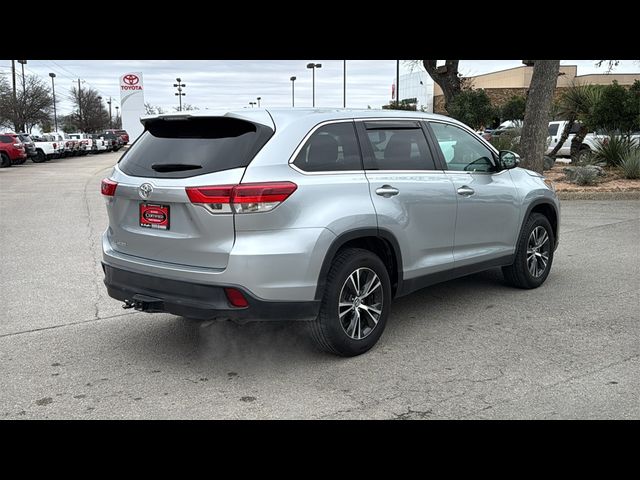 2019 Toyota Highlander LE