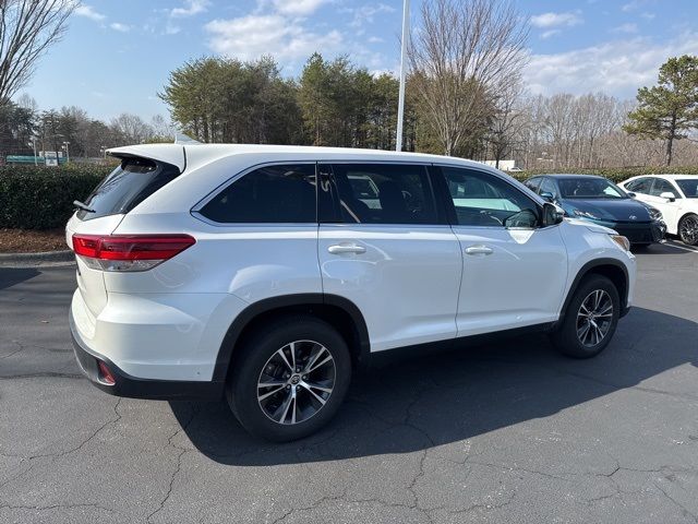 2019 Toyota Highlander LE