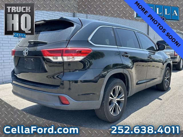 2019 Toyota Highlander LE