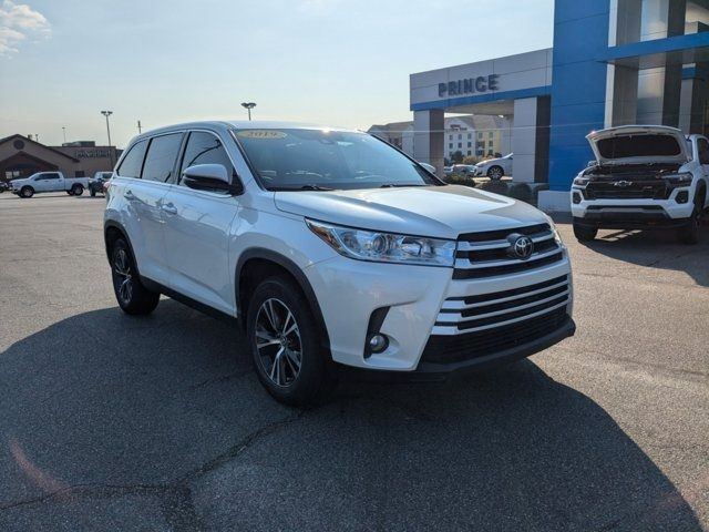 2019 Toyota Highlander LE