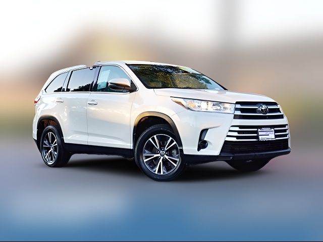 2019 Toyota Highlander LE