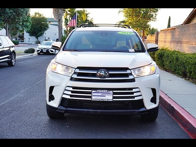 2019 Toyota Highlander LE