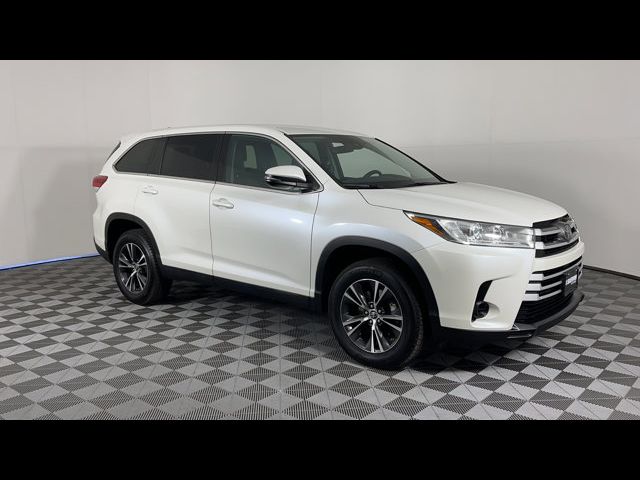 2019 Toyota Highlander LE