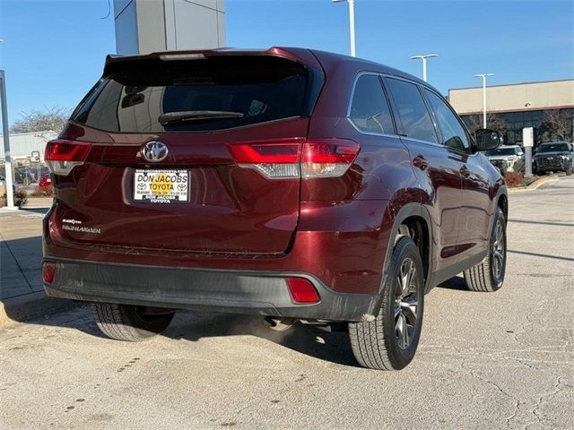 2019 Toyota Highlander LE