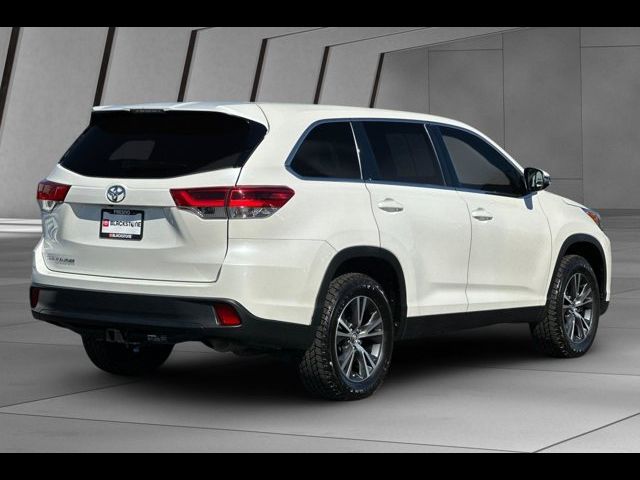 2019 Toyota Highlander LE