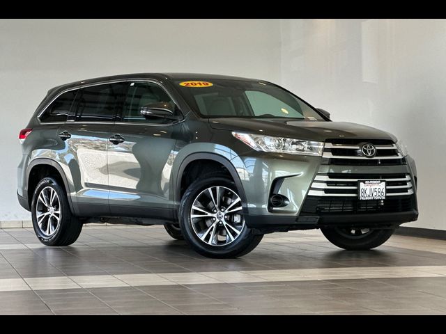 2019 Toyota Highlander LE