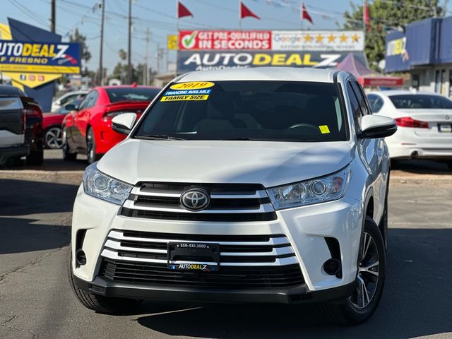 2019 Toyota Highlander LE