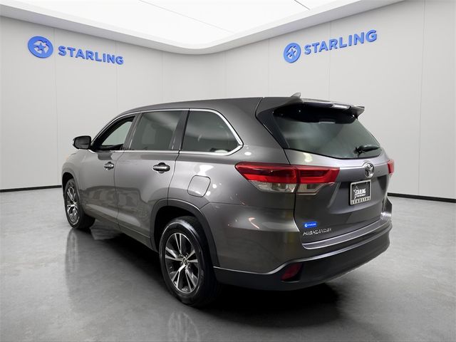 2019 Toyota Highlander LE