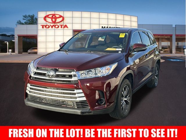 2019 Toyota Highlander LE