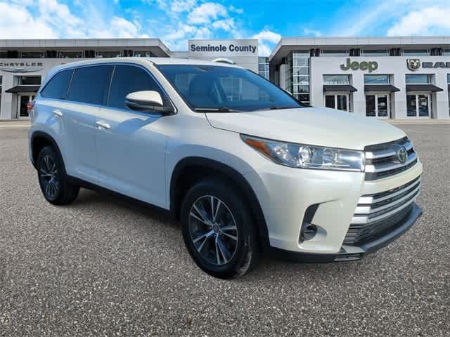 2019 Toyota Highlander LE