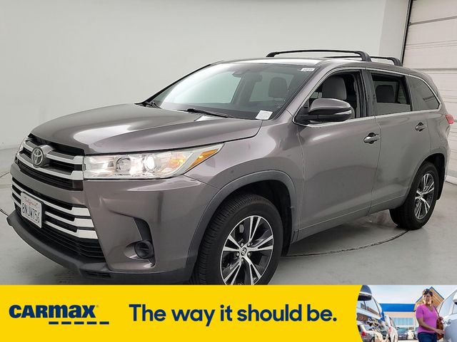 2019 Toyota Highlander LE