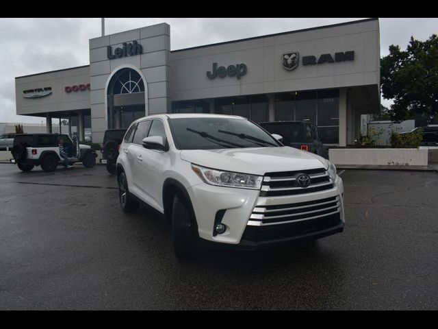 2019 Toyota Highlander LE