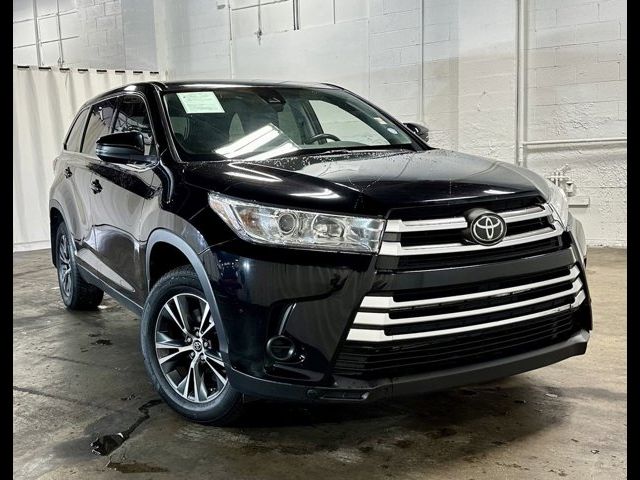 2019 Toyota Highlander LE