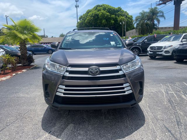 2019 Toyota Highlander LE