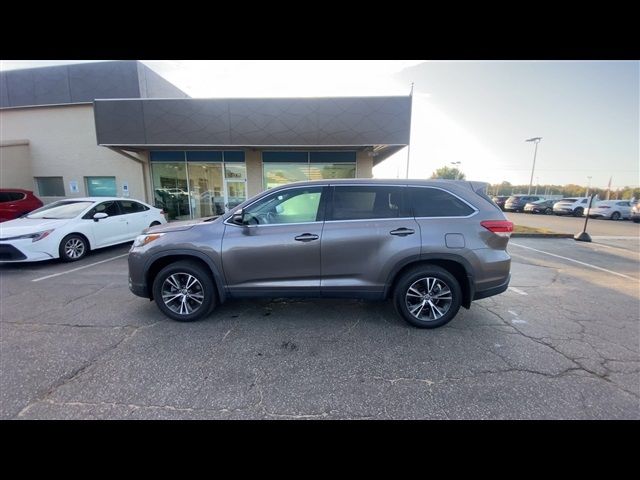 2019 Toyota Highlander LE Plus