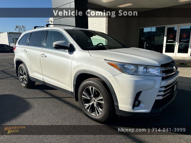 2019 Toyota Highlander 