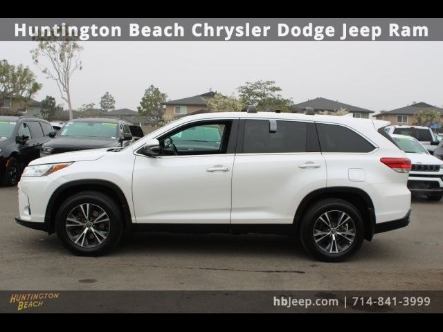 2019 Toyota Highlander 