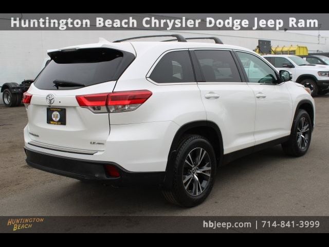 2019 Toyota Highlander 