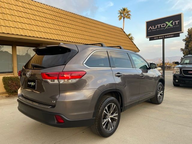 2019 Toyota Highlander 