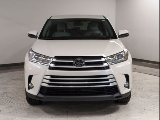 2019 Toyota Highlander 