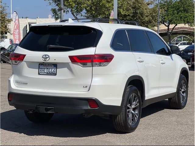 2019 Toyota Highlander 