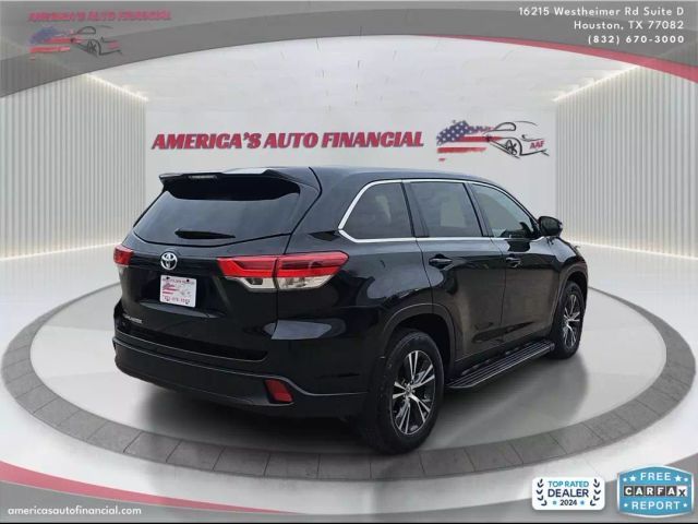 2019 Toyota Highlander LE