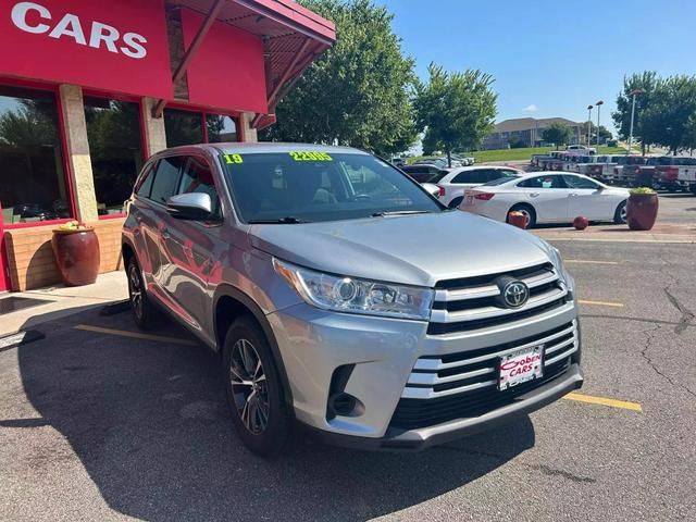 2019 Toyota Highlander LE