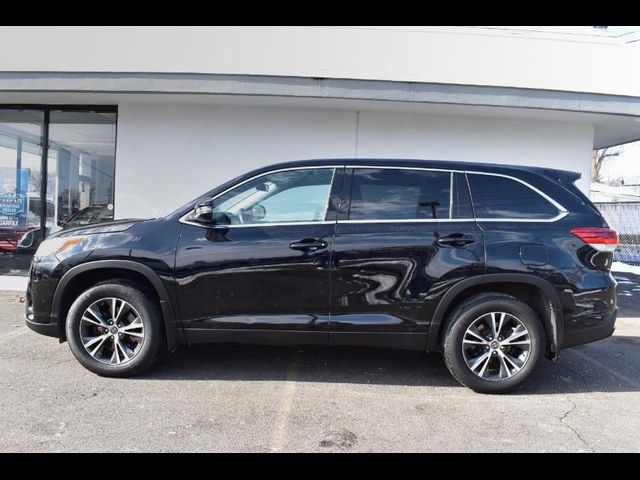 2019 Toyota Highlander 