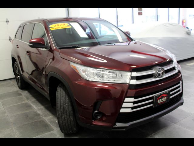 2019 Toyota Highlander 
