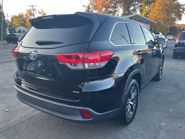 2019 Toyota Highlander 