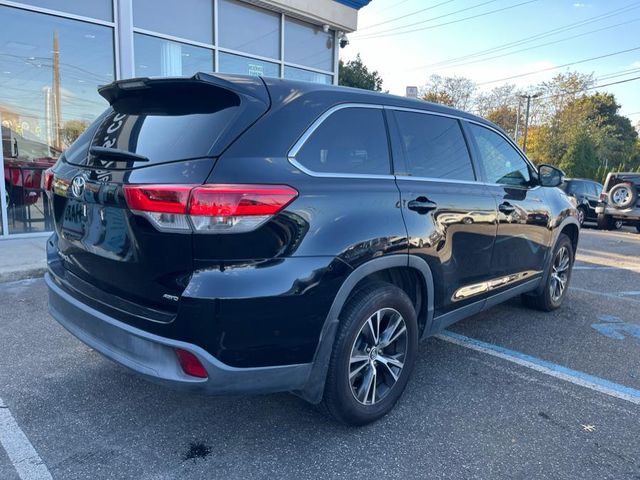 2019 Toyota Highlander 