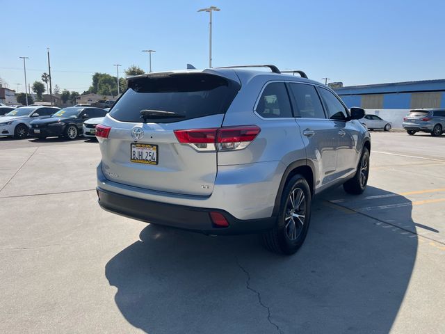 2019 Toyota Highlander 