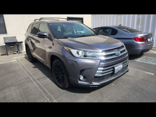 2019 Toyota Highlander 