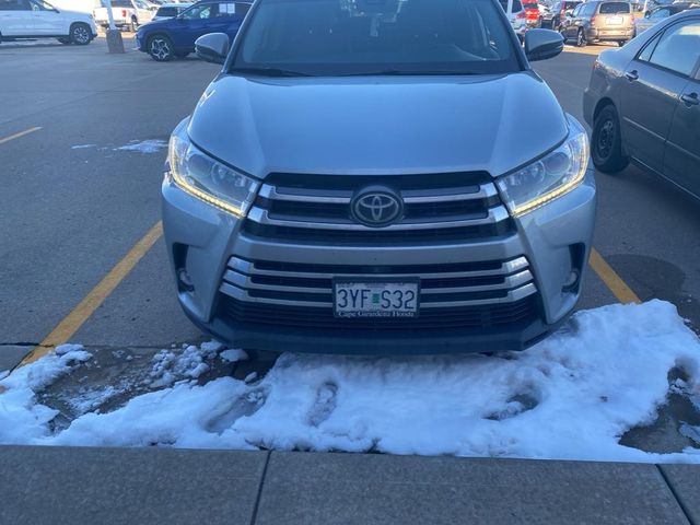 2019 Toyota Highlander Limited Platinum