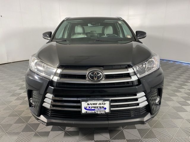 2019 Toyota Highlander 