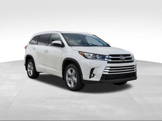 2019 Toyota Highlander 