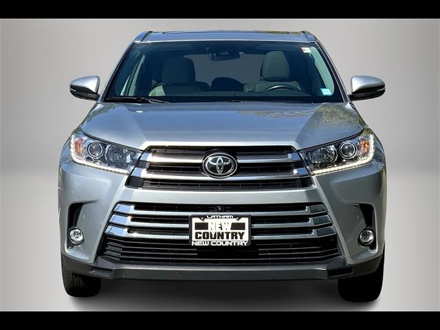 2019 Toyota Highlander 