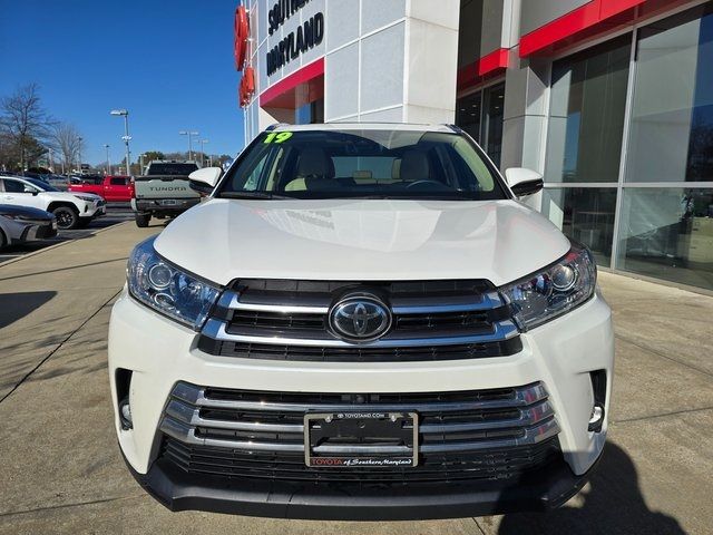 2019 Toyota Highlander Limited Platinum