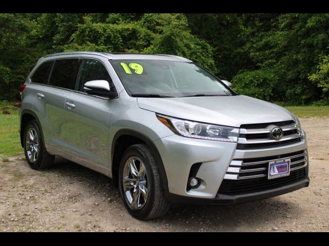 2019 Toyota Highlander Limited Platinum