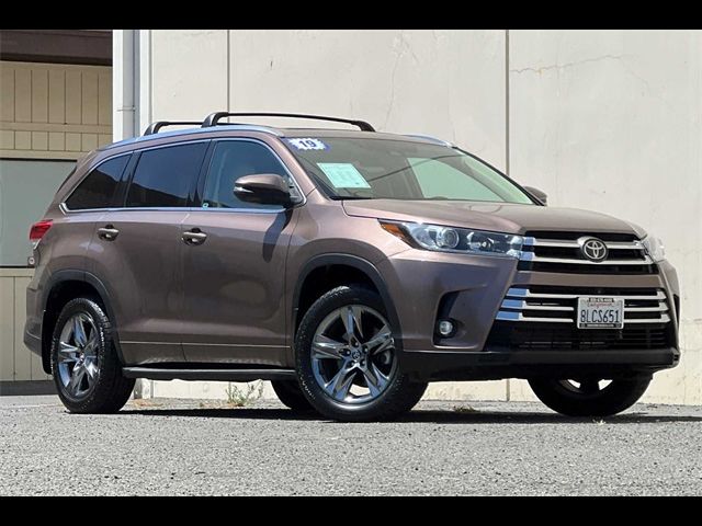 2019 Toyota Highlander Limited Platinum