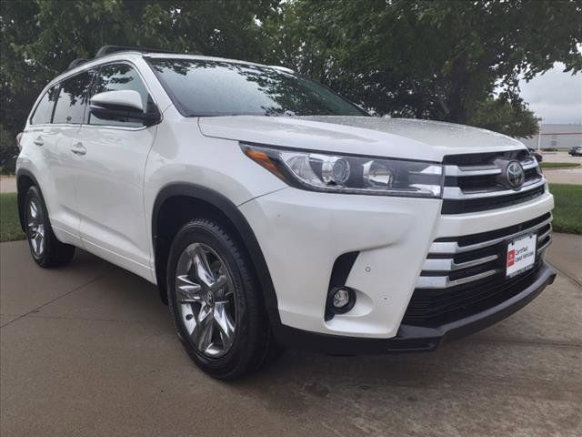 2019 Toyota Highlander Limited Platinum