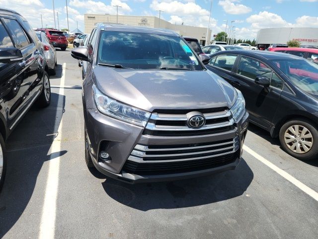 2019 Toyota Highlander Limited Platinum