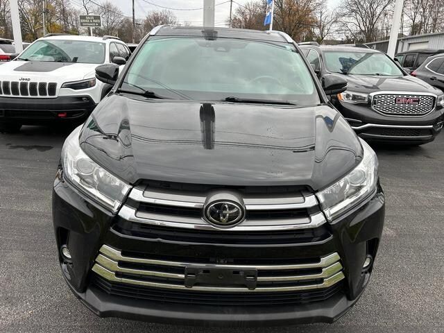 2019 Toyota Highlander Limited Platinum