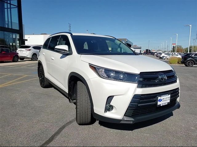 2019 Toyota Highlander SE