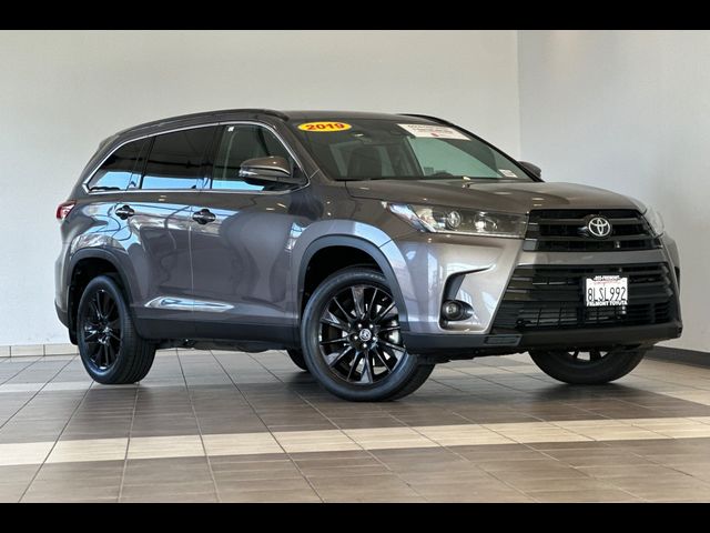 2019 Toyota Highlander SE